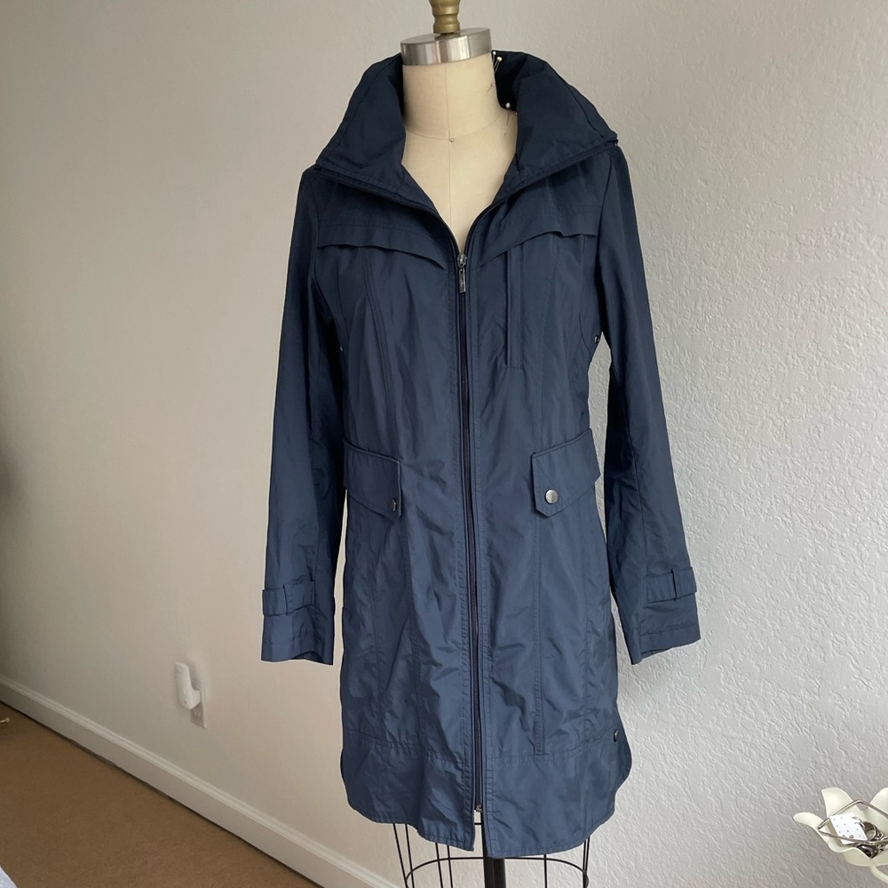 Cole Hahn Packable Hood Rain Coat